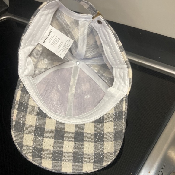 Cocus Pocus grey and white checker pattern hat - Picture 3 of 4